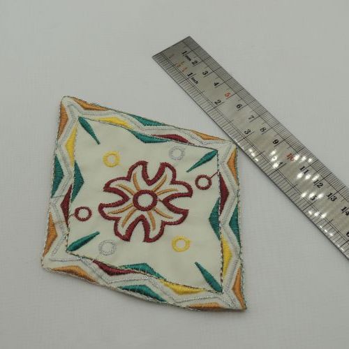 تصویر نوار سنتی تکه دوزی