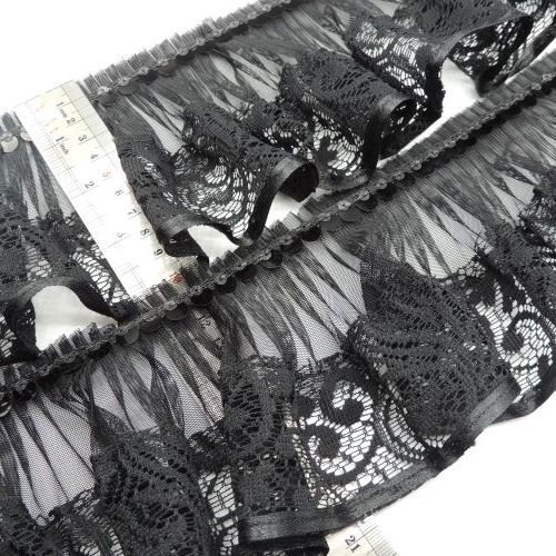 تور پلیسه لبه پولک و روبان