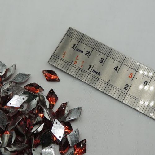 تصویر سنگ دوختنی  رزینی  لوزی سایز یک