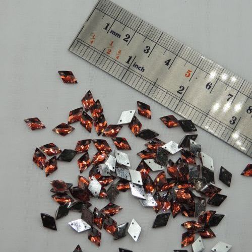 تصویر سنگ دوختنی رزینی لوزی ریز زرشکی