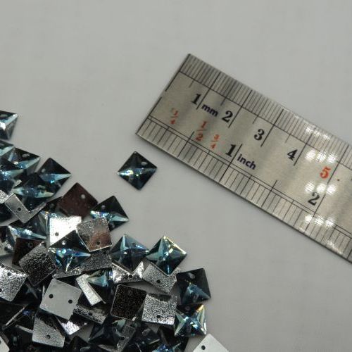 تصویر سنگ دوختنی رزینی مربع برجسته سایز یک 