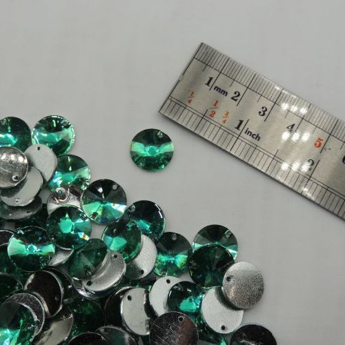 تصویر سنگ دوختنی رزینی  کریستالی گرد سایز سه 