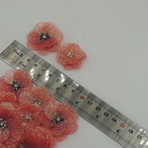 تصویر گل تزئینی پولکی اکلیلی