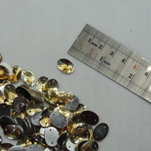 تصویر سنگ دوختنی رزینی بیضی سایز دو