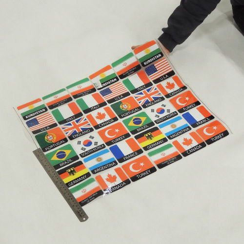 تصویر برچسب اتویی نیم متری مدل پرچم کشور های جهانی